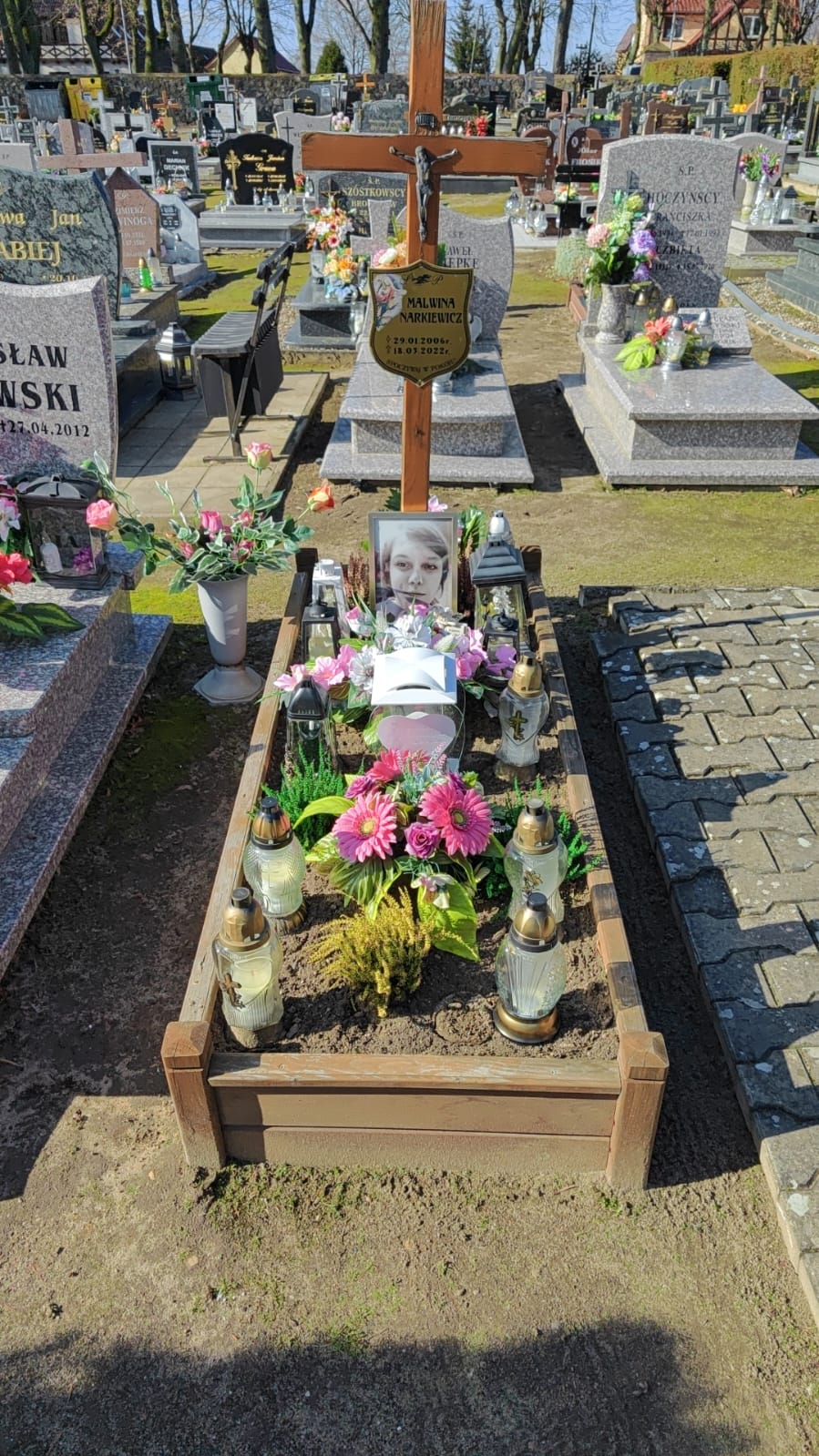 Malwina Narkiewicz 2006 Moryń - Grobonet - Wyszukiwarka osób pochowanych